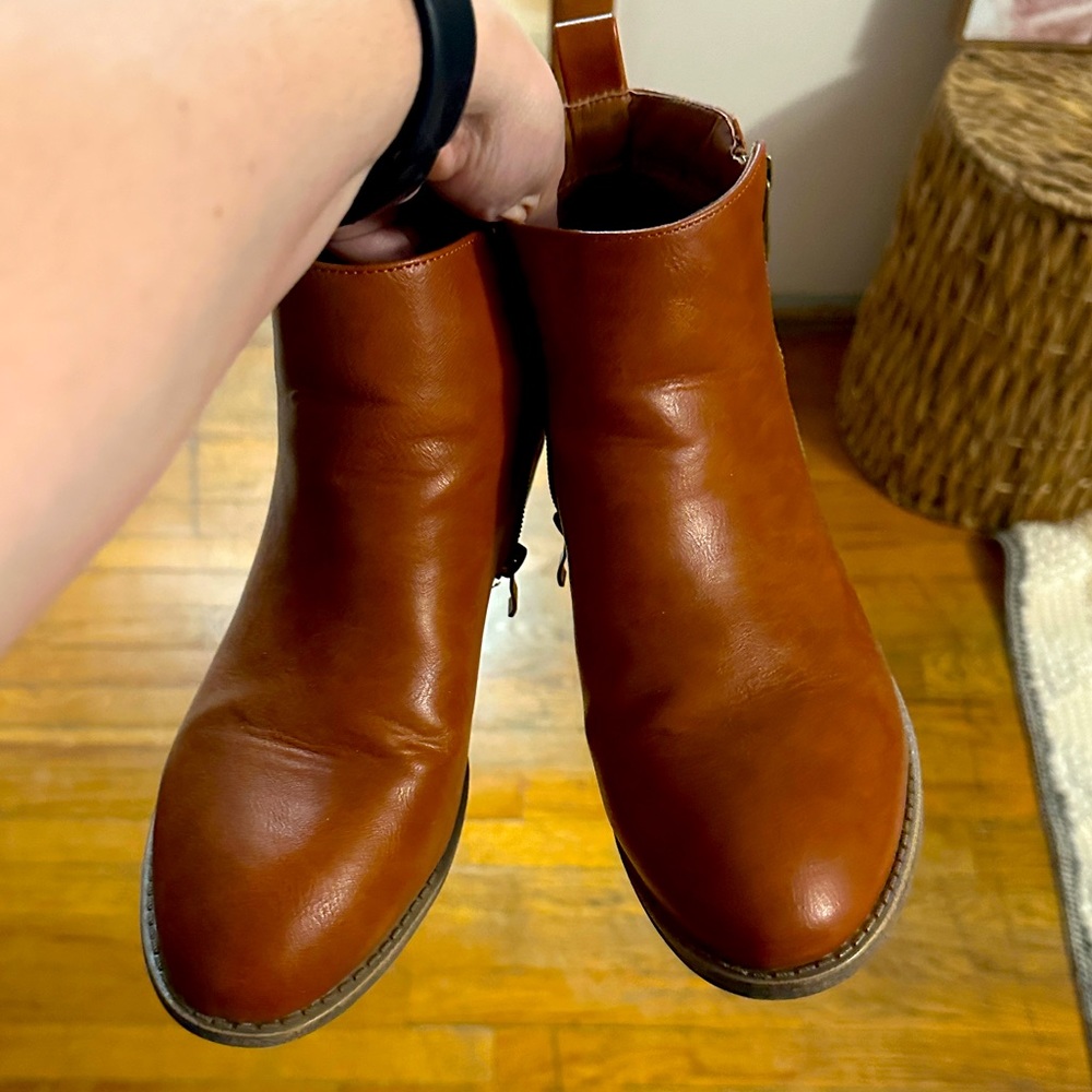 9.5 Zip Up Booties